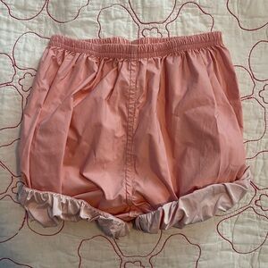 Bullet Pointe Shorts